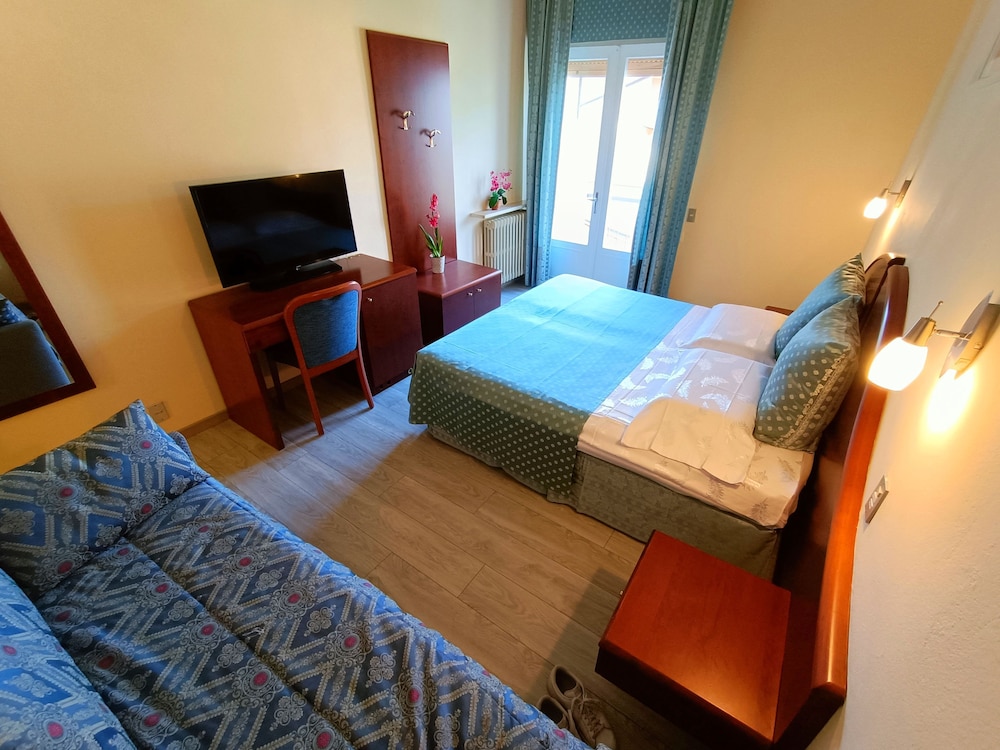 Villa Isabella Hotel & Residence 12/50