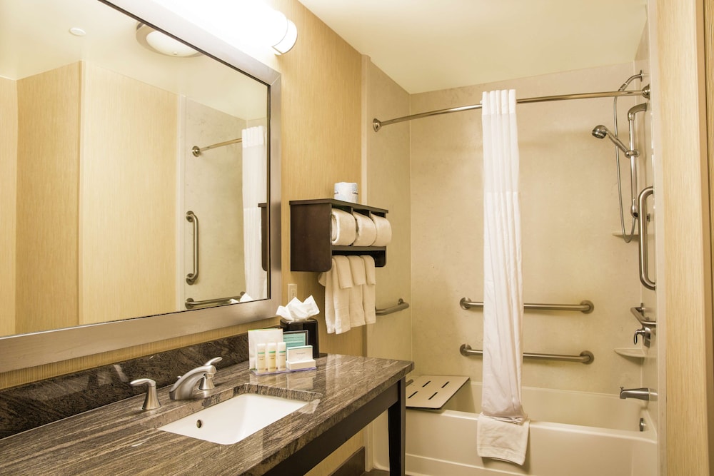 Hampton Inn & Suites Tacoma/Puyallup 15/56