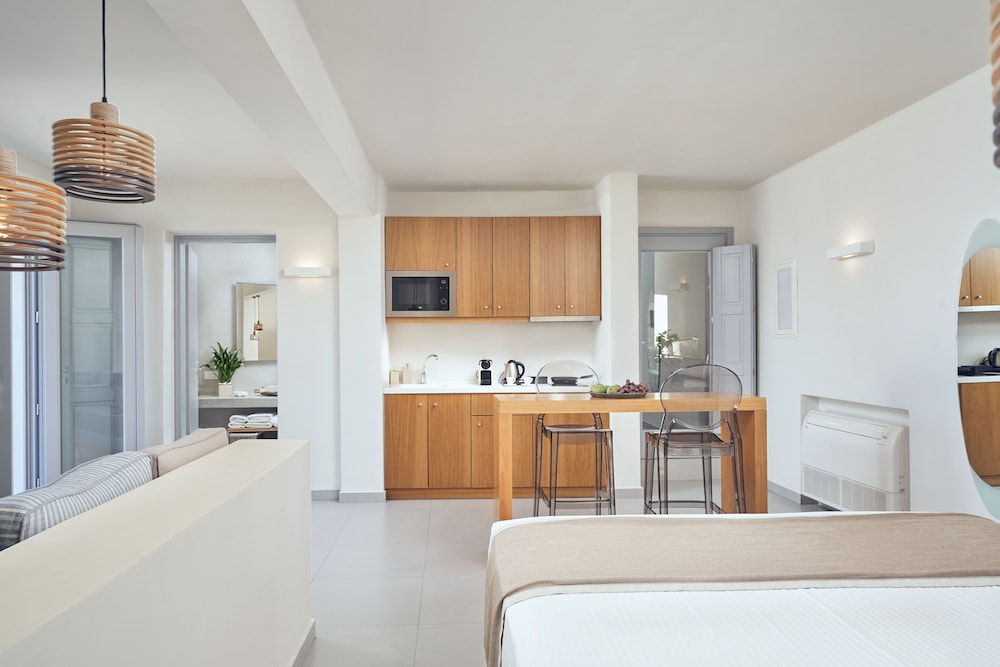 Nova Luxury Suites 12/50