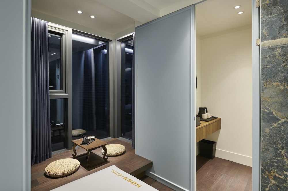 N285 Hotel Insadong 49/50