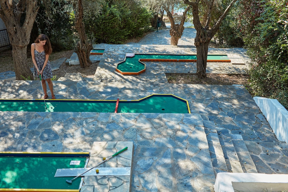 Leda Village Resort 40/50
