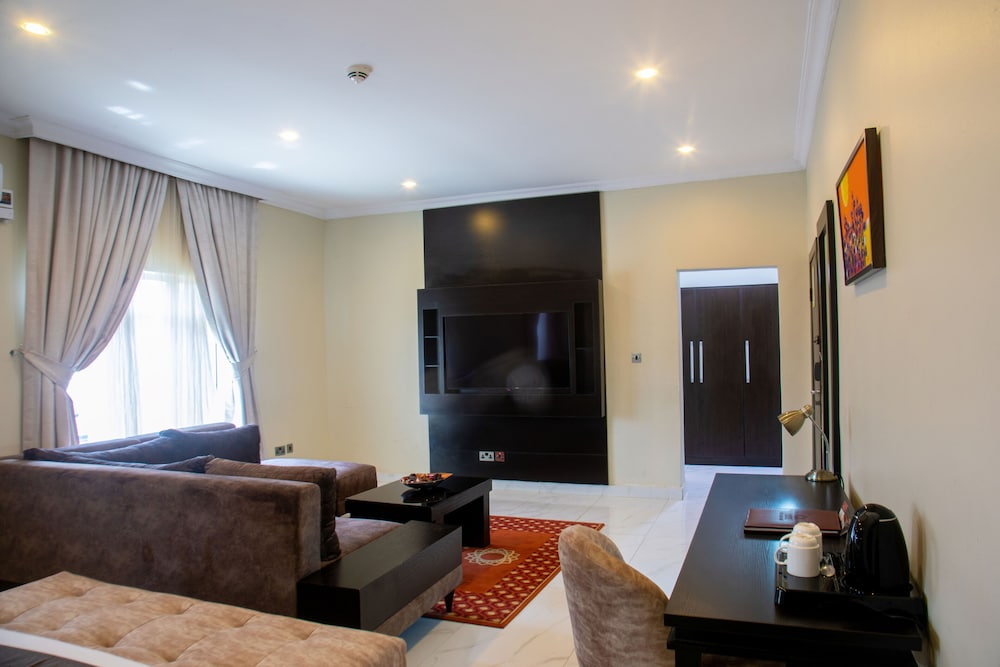 Amber Residence 26/50
