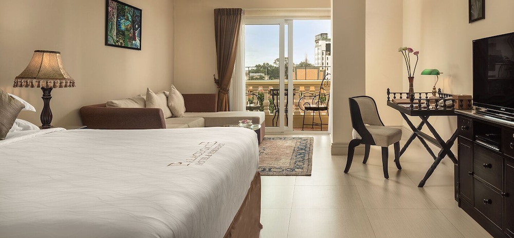 Palace Gate Hotel Residence 23/76
