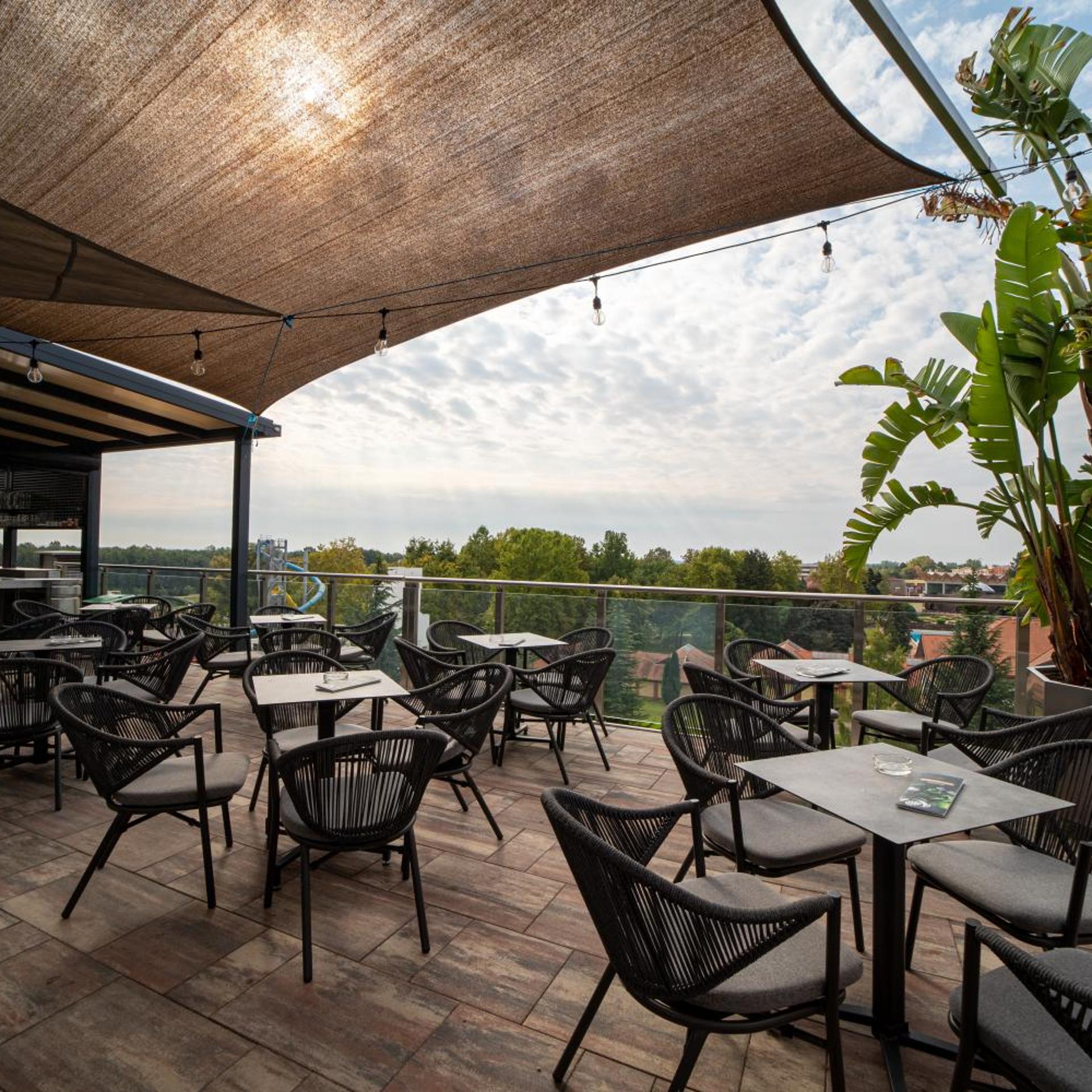 MENDAN MAGIC SPA & WELLNESS HOTEL 41/56