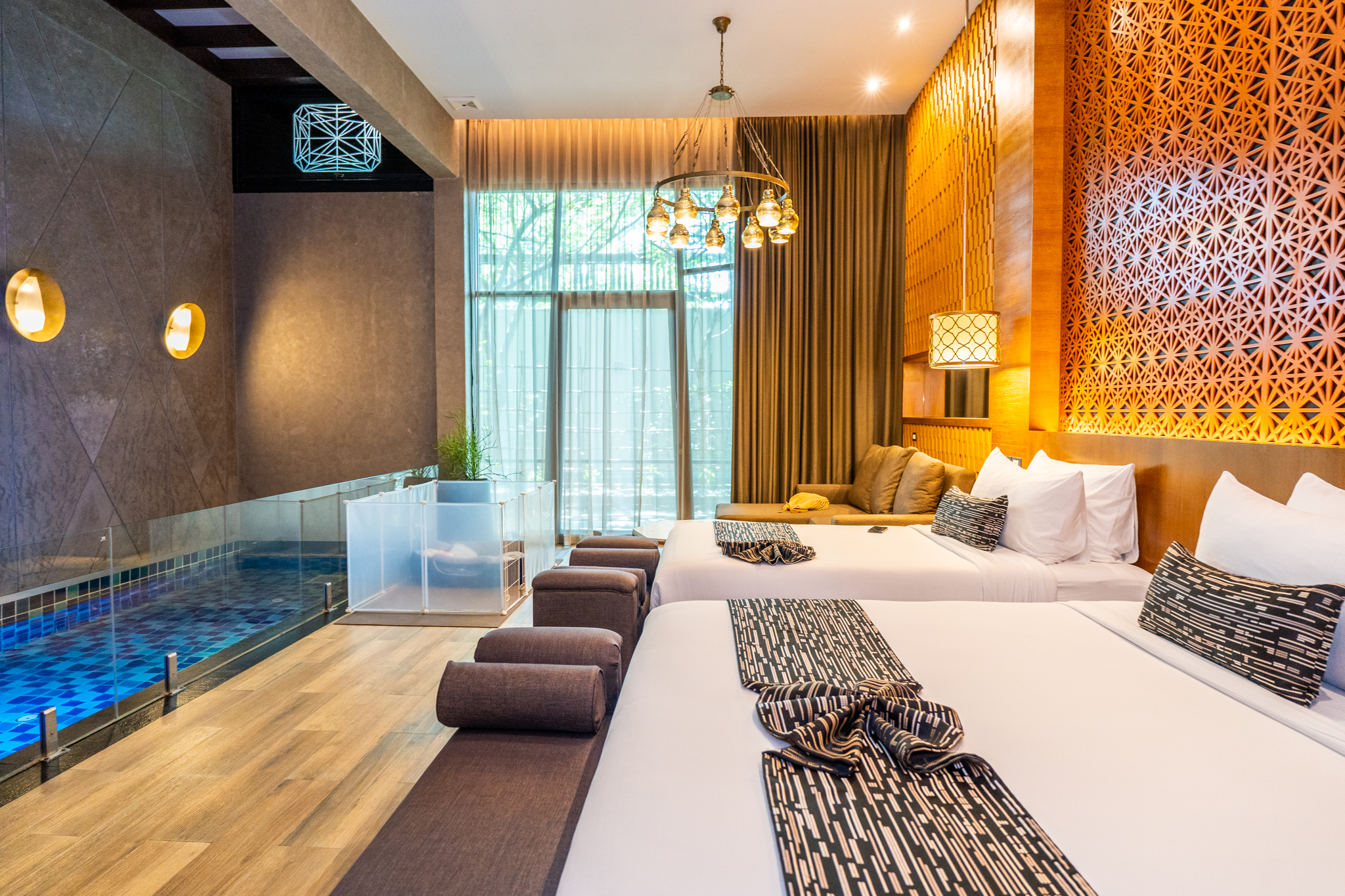 Pet Friendly Pool Villa Family