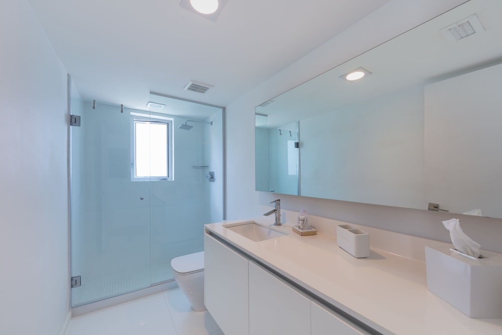 Beach Haus Key Biscayne 49/50