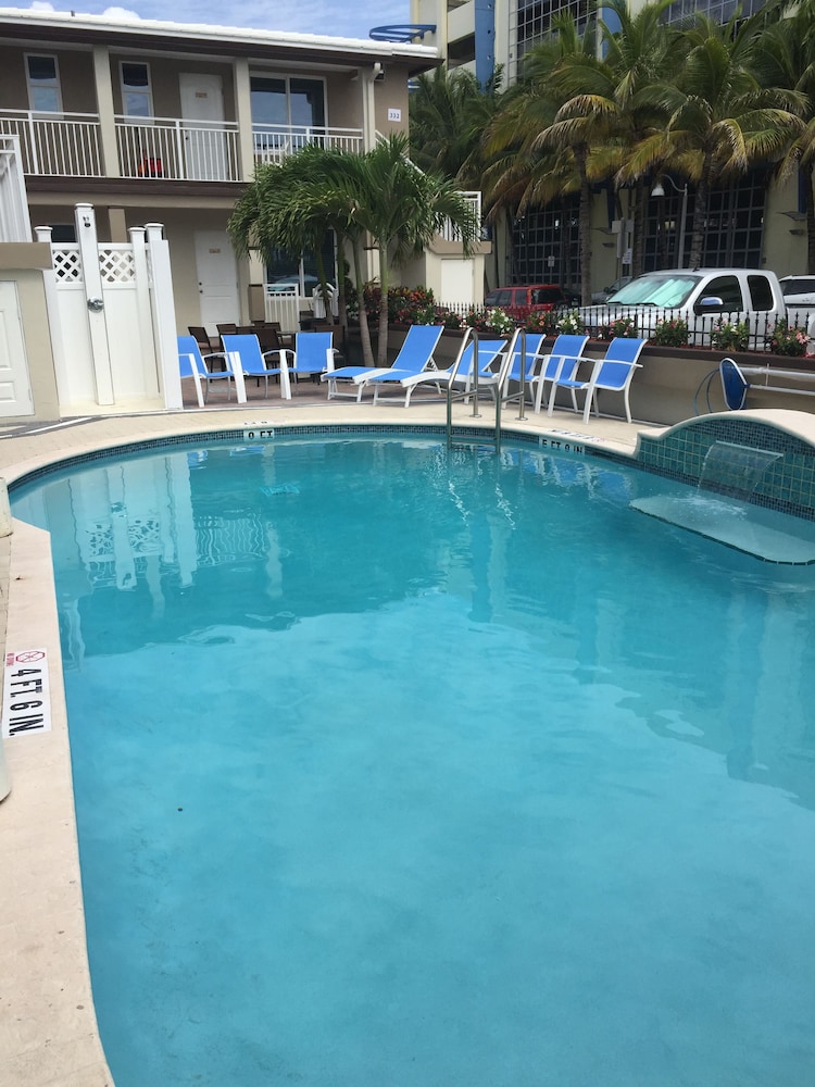 Caribbean Resort Suites photo4