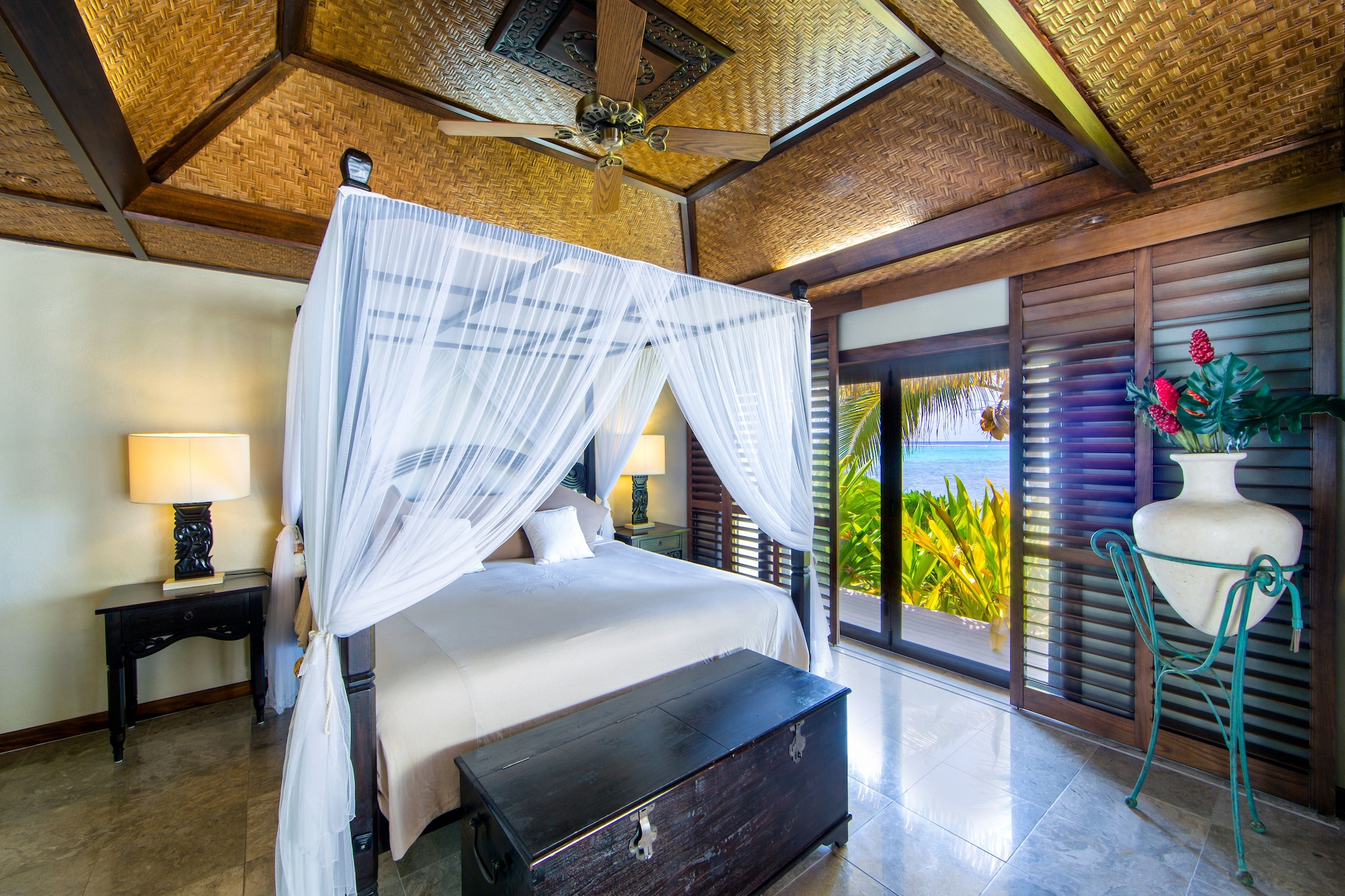 1 BEDROOM, ULTIMATE, VILLA, KING BED, BEACH FRONT