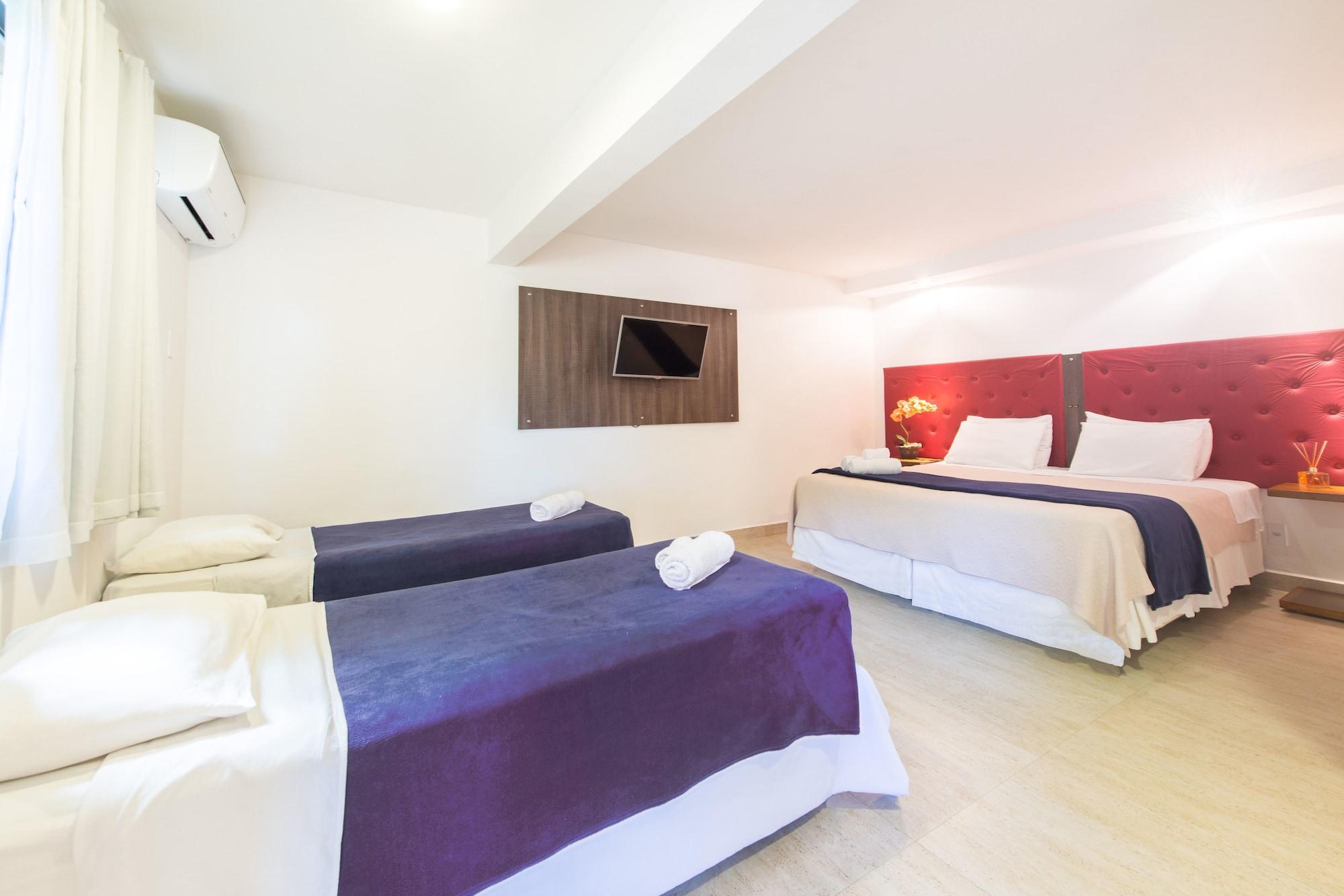 Room, Quadruple