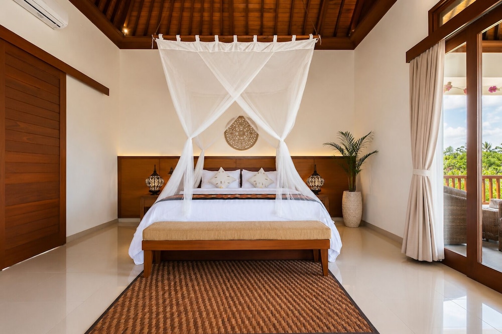 Alosta Luxury Private Villa 3/50