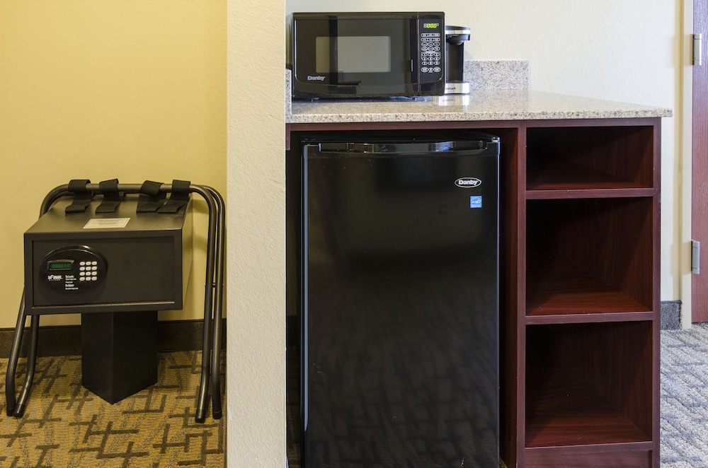 Cobblestone Inn & Suites - Oberlin 31/57