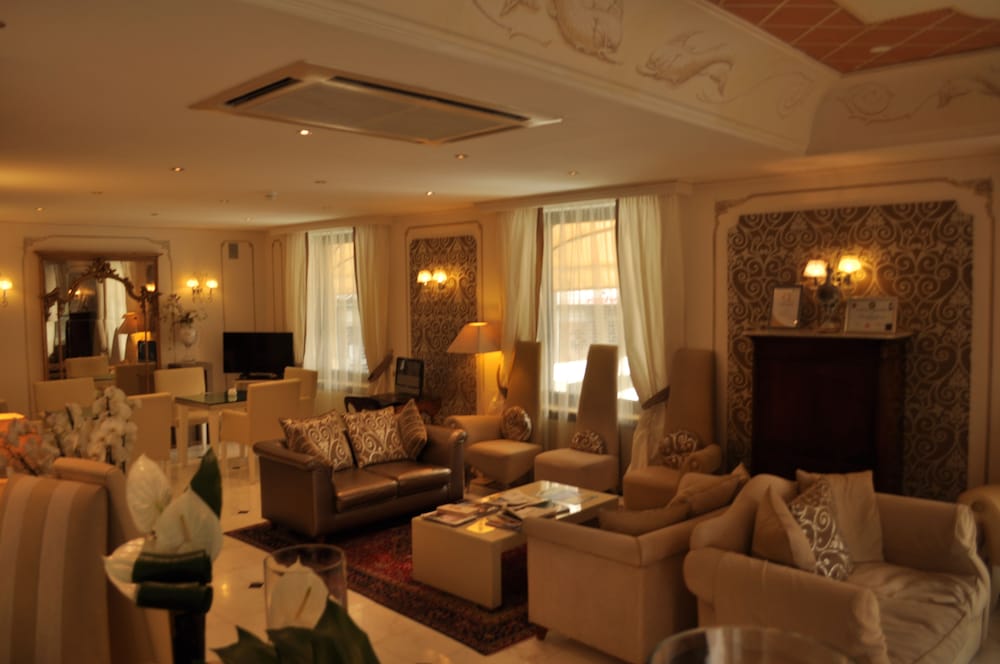Hotel Jolanda 28/50