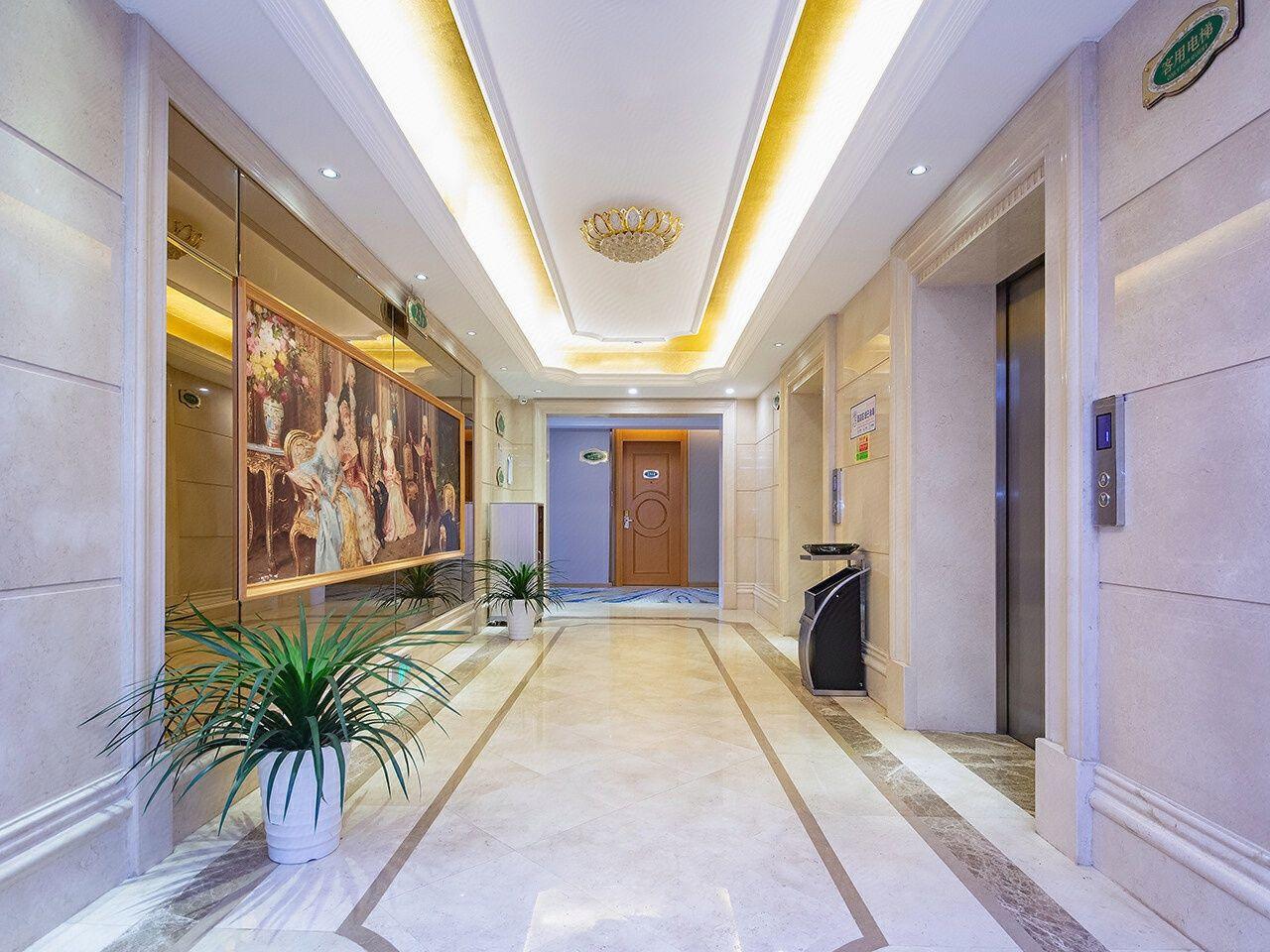 Vienna International Hotel (Changsha Hongxing Desiqin Plaza) 16/49