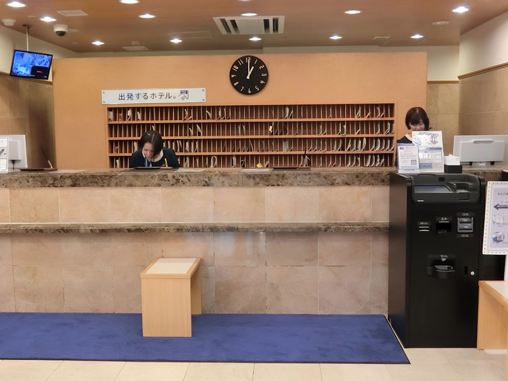 Toyoko Inn Akita-Eki Higashi-Guchi 10/62
