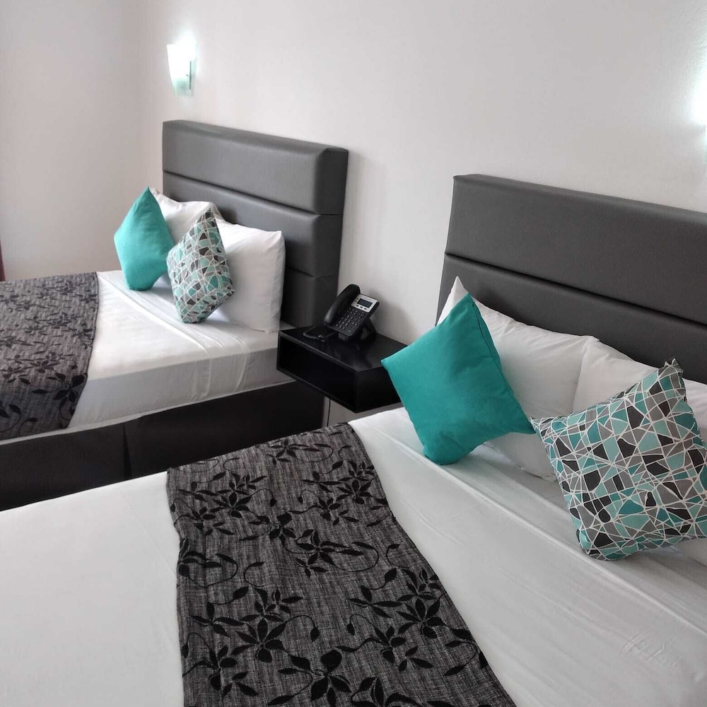 The Grand Port Royal Hotel Ex Morgans Harbour Hotel Marina Port Royal 13/55