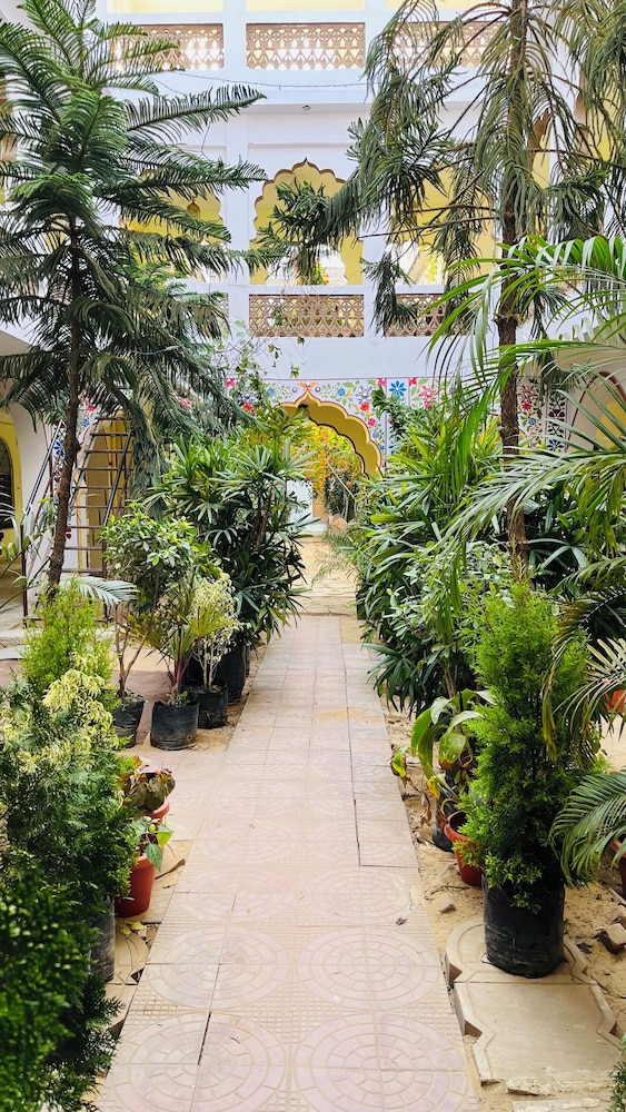Hotel Radhika Palace Pushkar 23/41