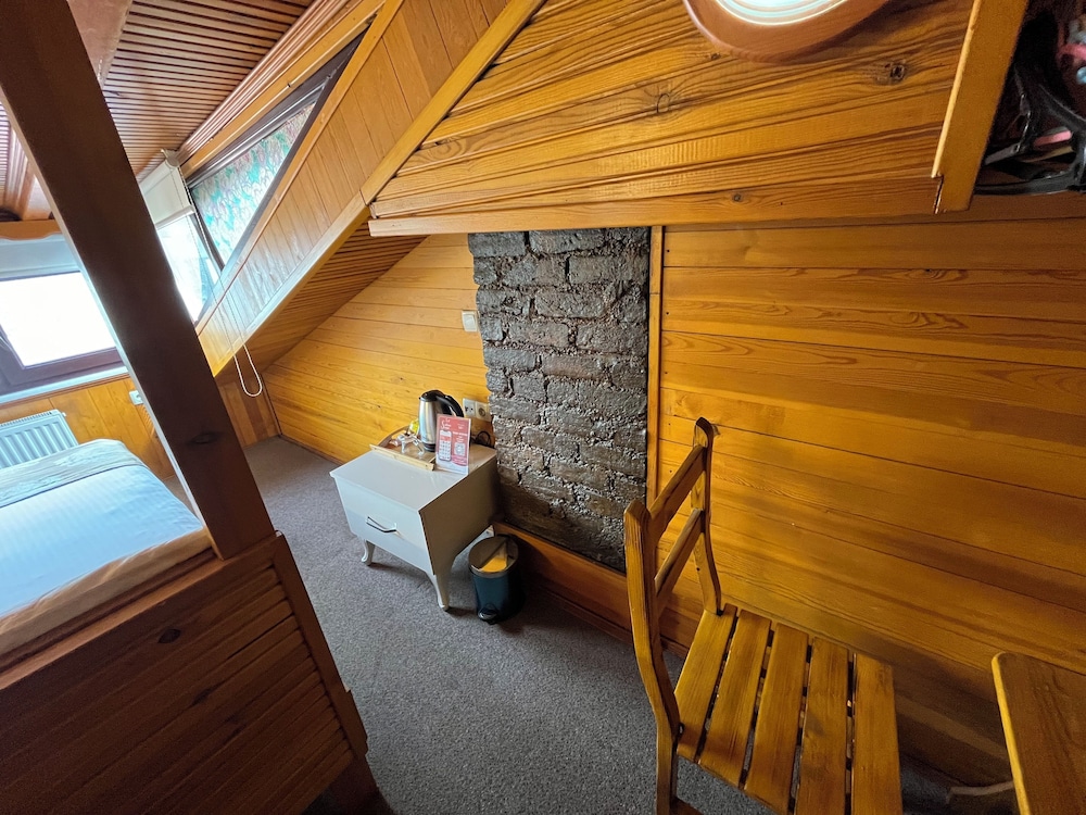 LE SAFRAN SUITE 37/50