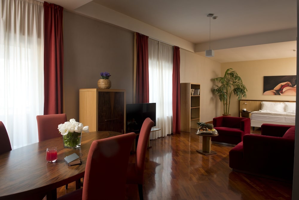 Regiohotel Manfredi 41/57