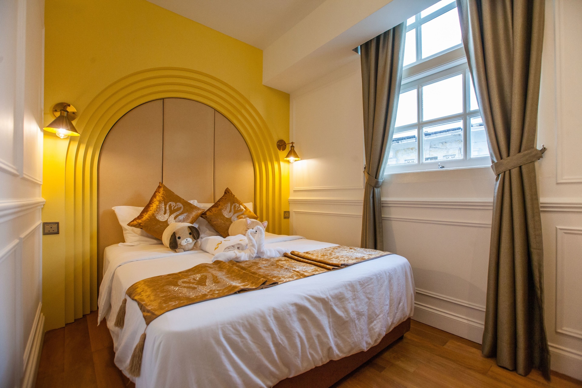 غرفة بريميوم بسرير كوين، White Mansion Hotel 3/6