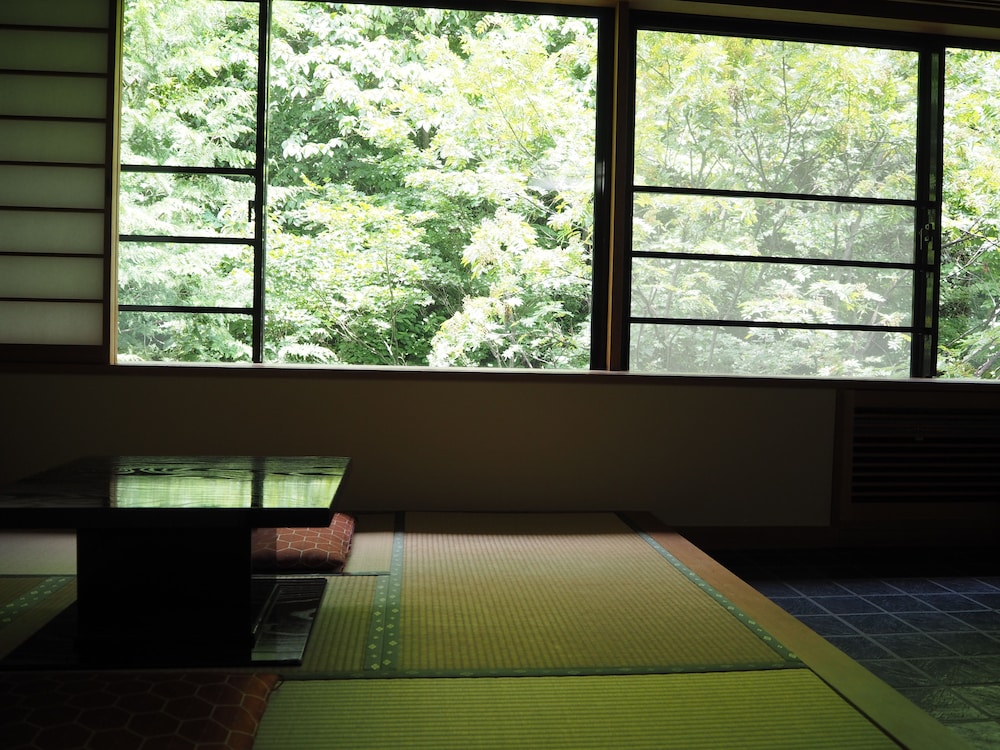 KUSATSU ONSEN OSAKAYA 32/65