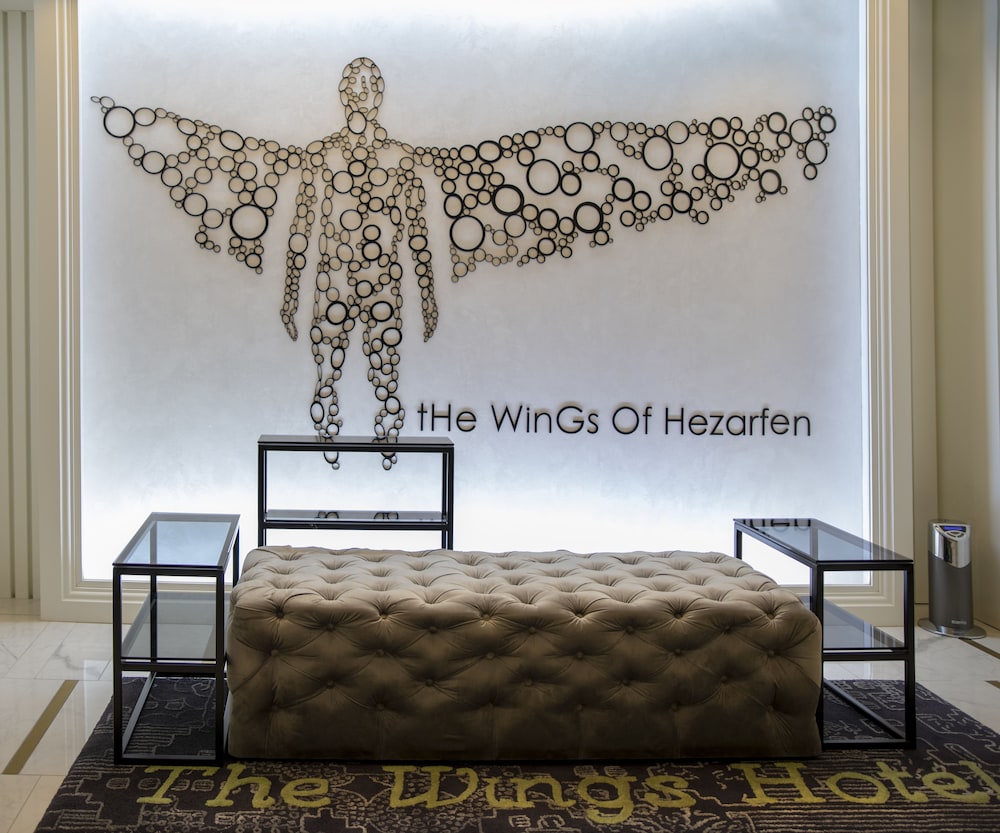 The Wings Hotel 9/71