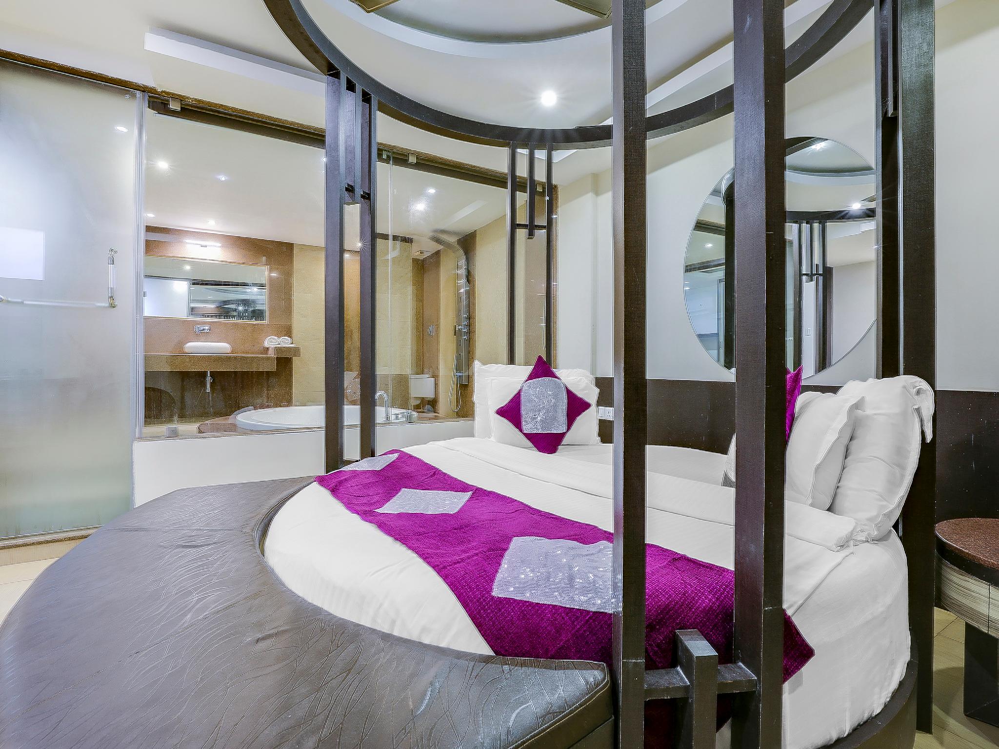 Grand, Maharaja, Hot Tub, Bathtub