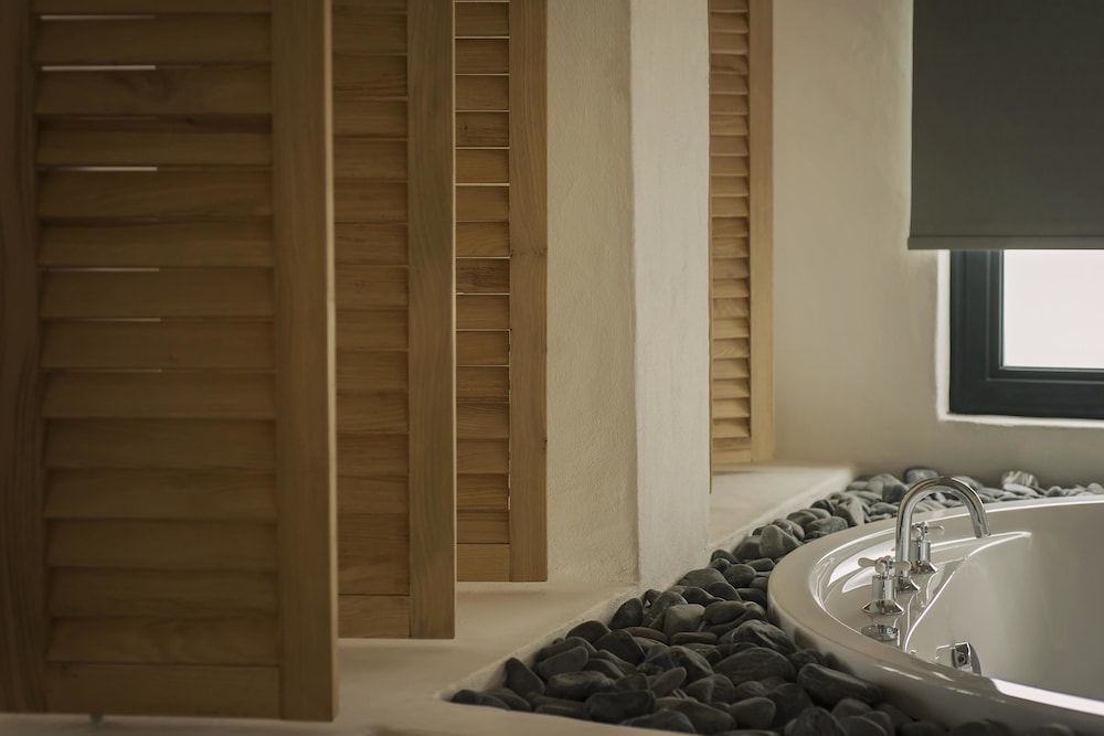 Yacht Boheme Hotel – Boutique Class – Adults Only 48/50