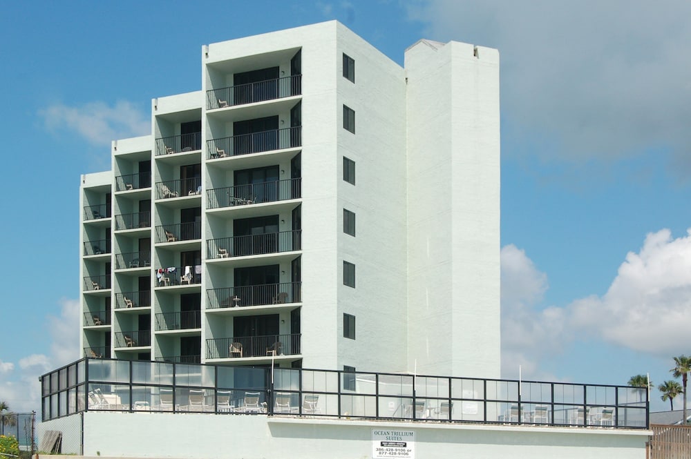 Ocean Trillium Suites 5/50