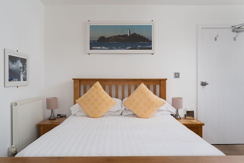 Classic, Double Bed, Bay View
