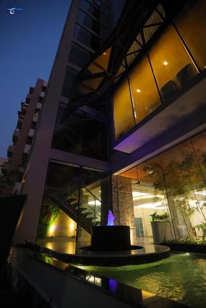 Pearl Hotel in DHAKA