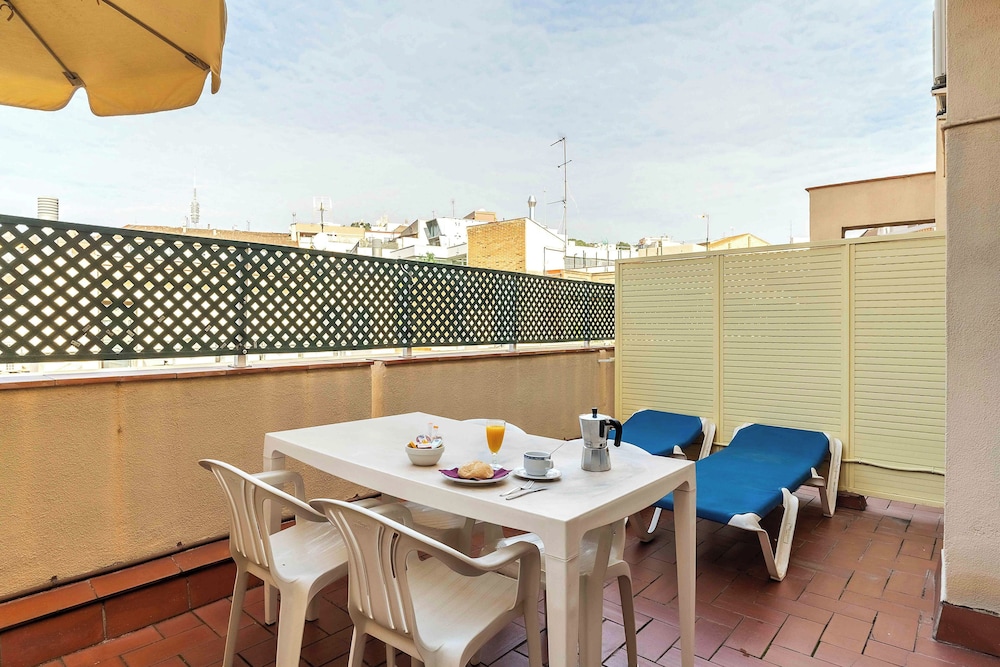 Aparthotel Bertran 92/109