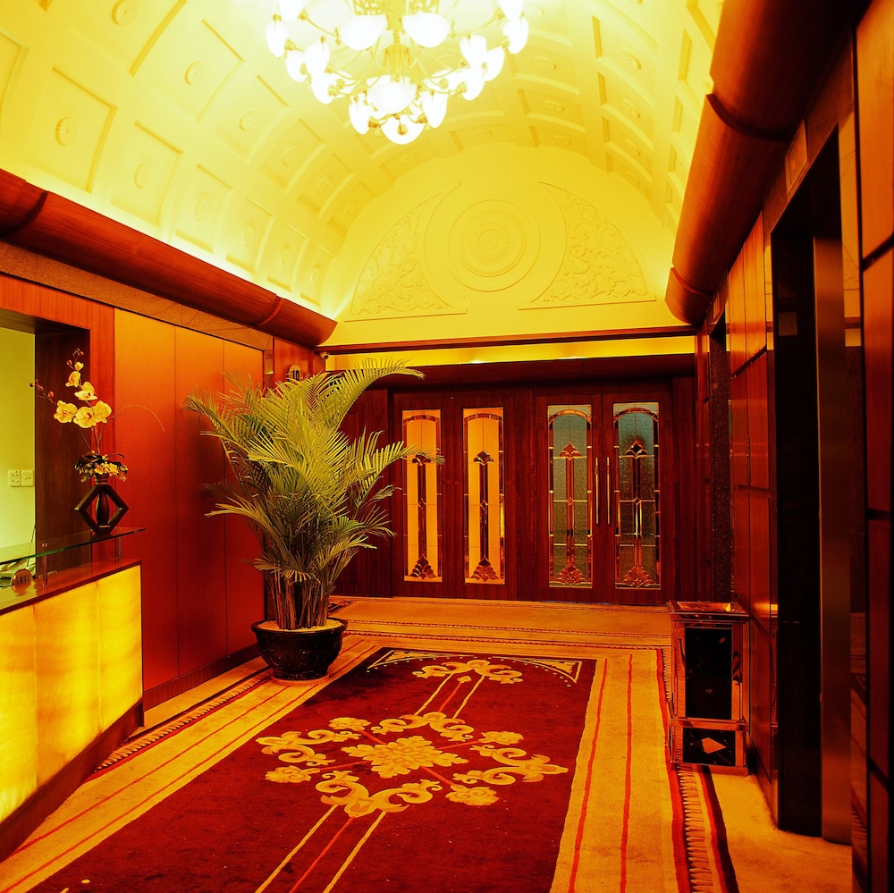 Shanghai Hotel 24/50