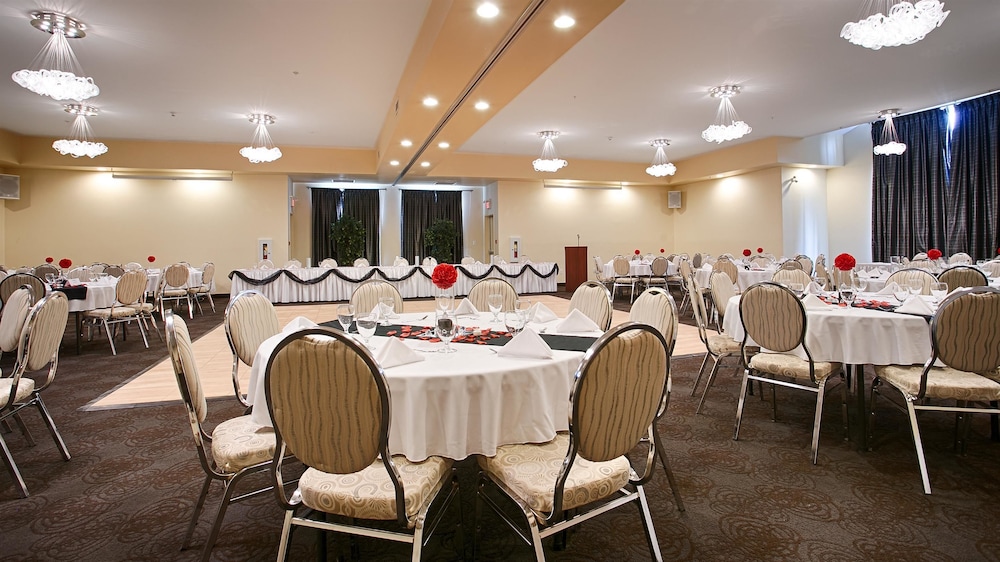 Best Western Woodstock Hotel 26/35