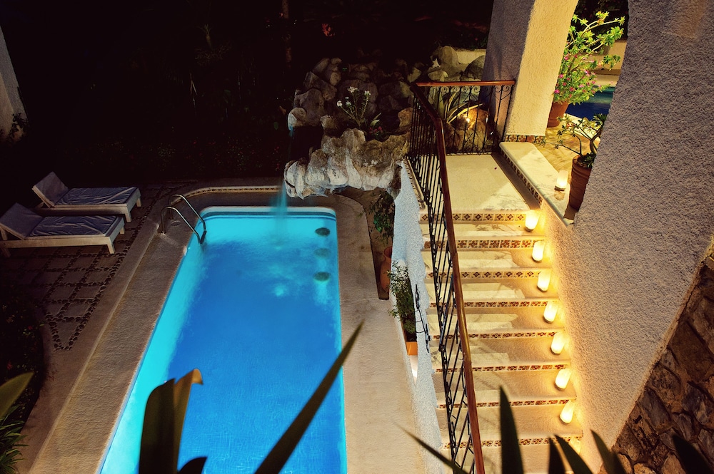 Villa De La Roca 3/56