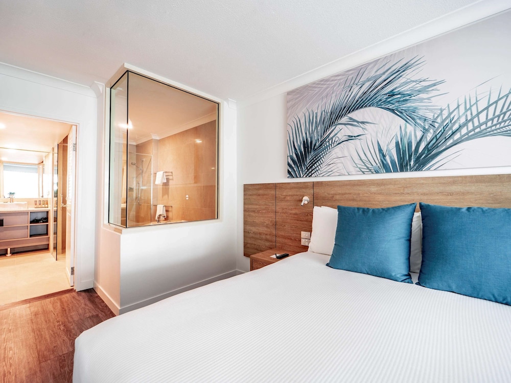 Novotel Cairns Oasis Resort 25/80