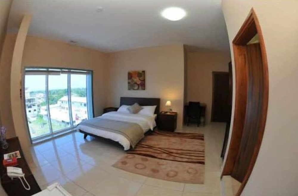 Murex Plaza Hotel and Suites 10/33