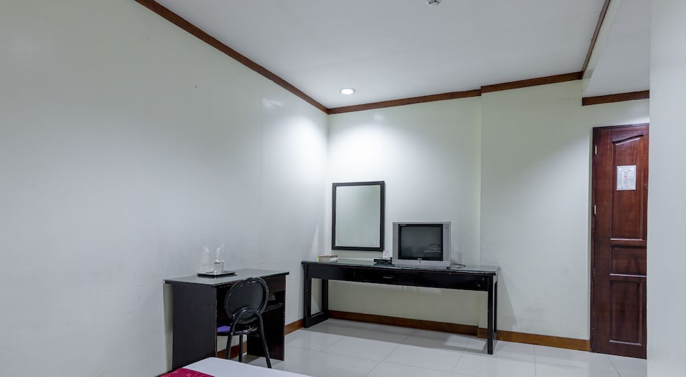 Check Inn Hotel - Bacolod 18/19