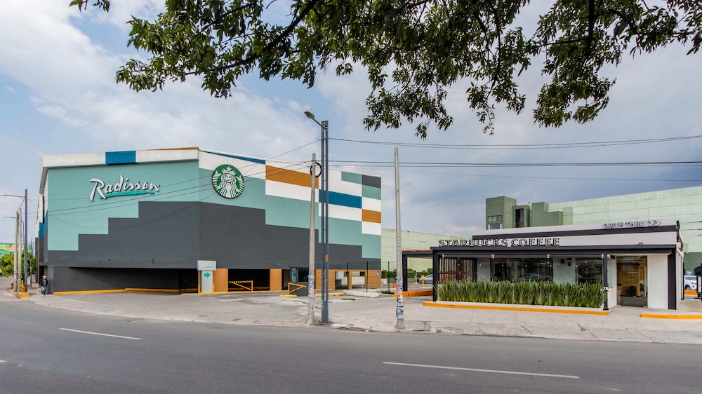Radisson Hotel & Convention Center Toluca 1/50