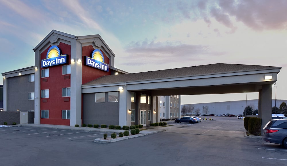 Days Inn By Wyndham Springville 1/44