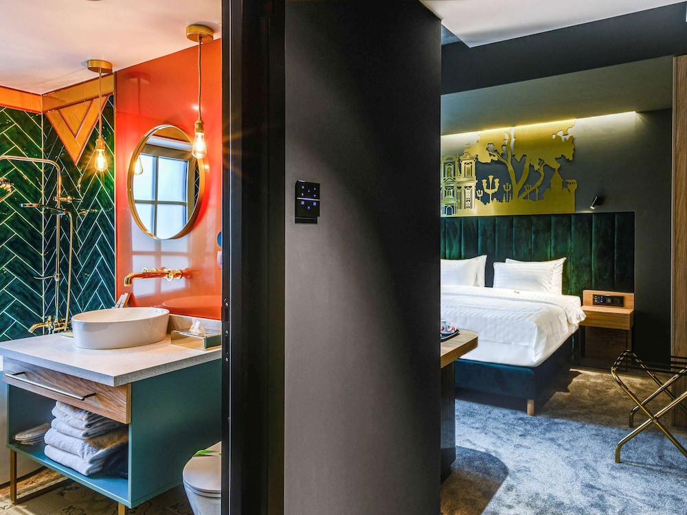 Mercure Timisoara 30/73