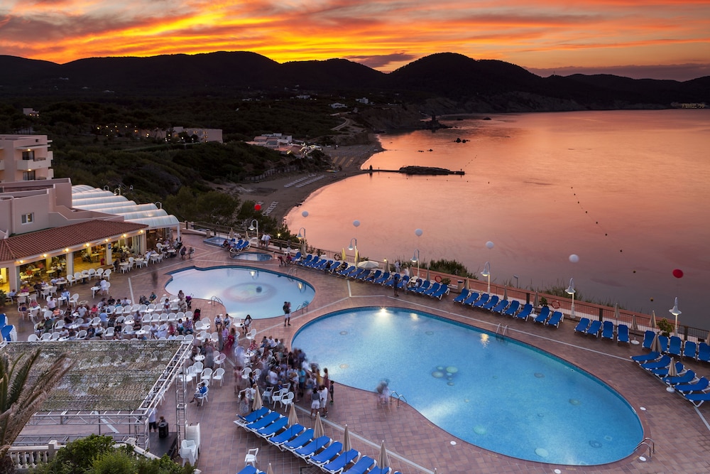 Invisa Hotel Club Cala Verde 6/103