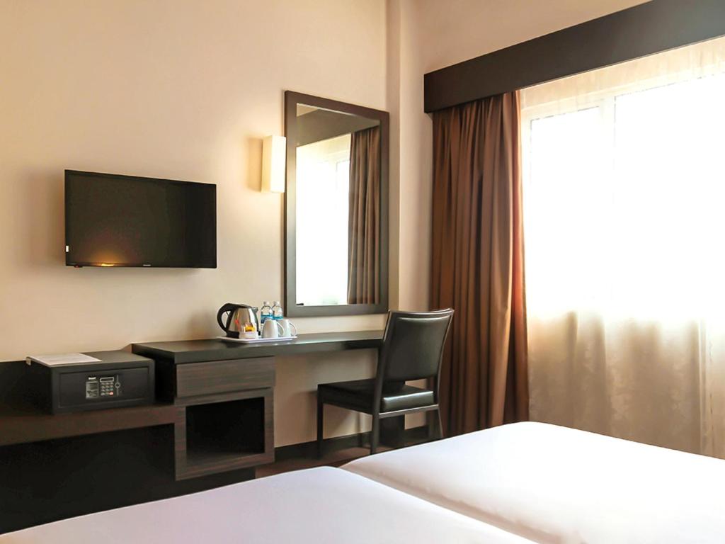 Summer View Hotel 26/47