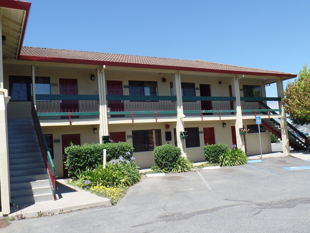 Motel 6 Castroville - Monterey 2/40