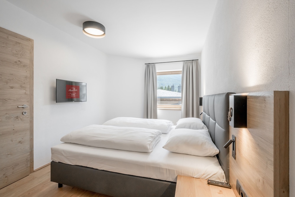 Hotel Alpina 28/68