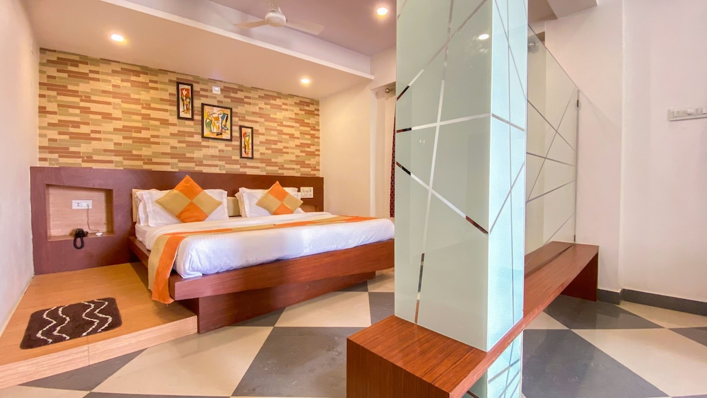 Hotel Gomti 24/40