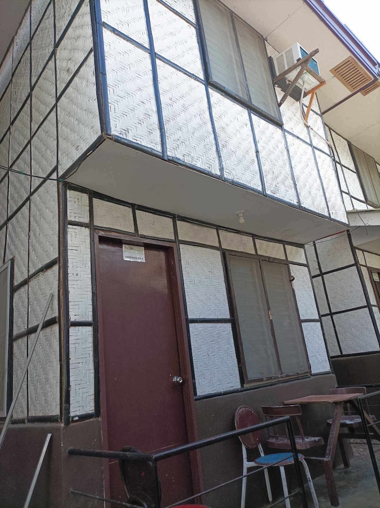 Gaeas Apartments 2/53