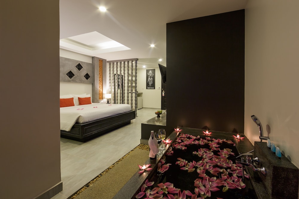 CENTRAL SUITE RESIDENCE 46/76
