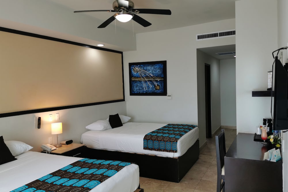 Coral Island Hotel and Spa 22/70
