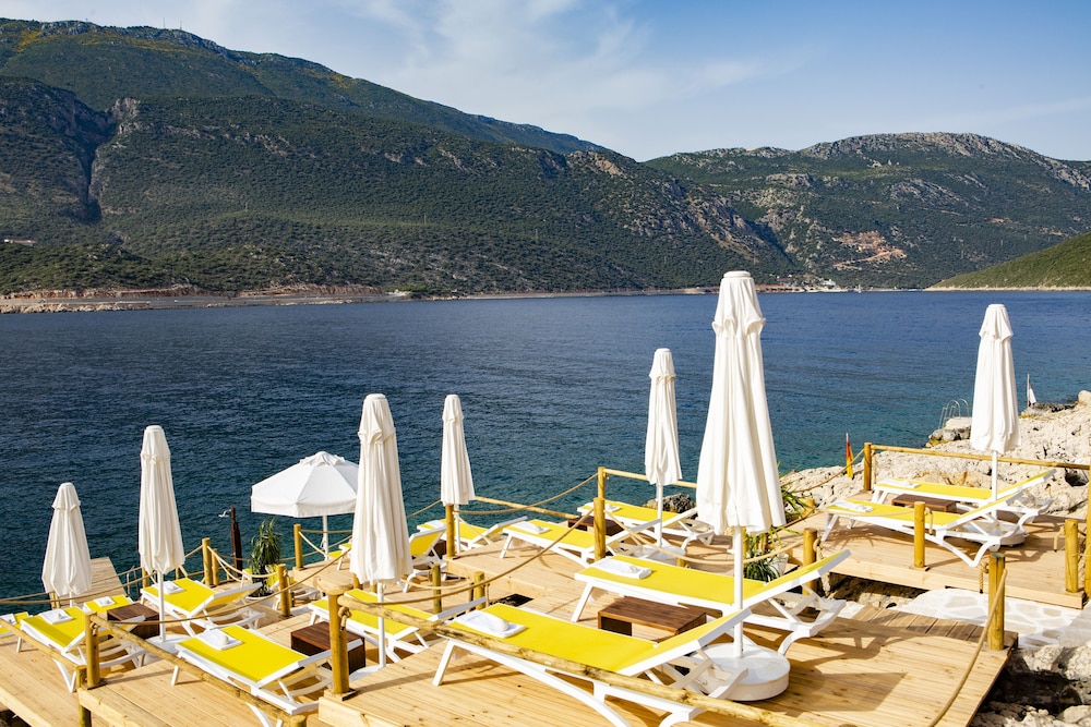 Suna Sun Boutique Hotel 43/48