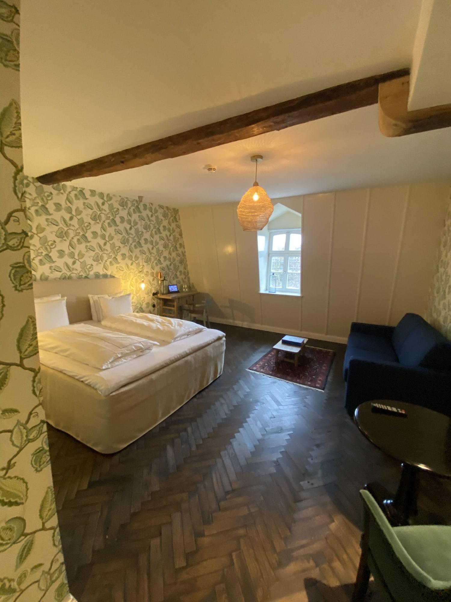 Junior Suite, Studio، Renthof Kassel 2/4